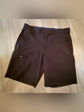 Izod Black Cargo Golf Shorts - size 34
